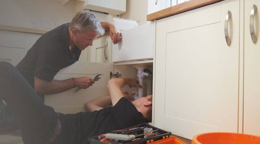 Professional burst pipe repair services in Oklaunion, TX